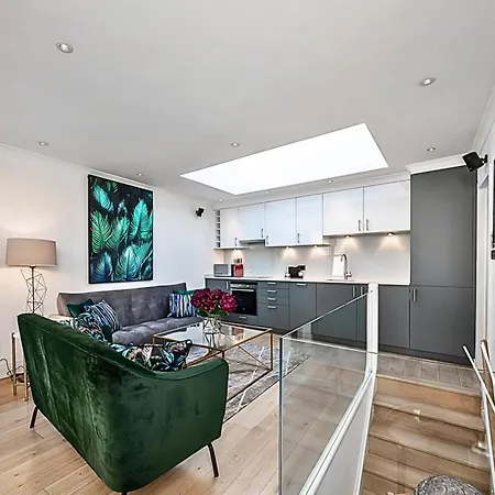 Kensington Oasis: Central London Private House Near Attractions Villa Exterior photo